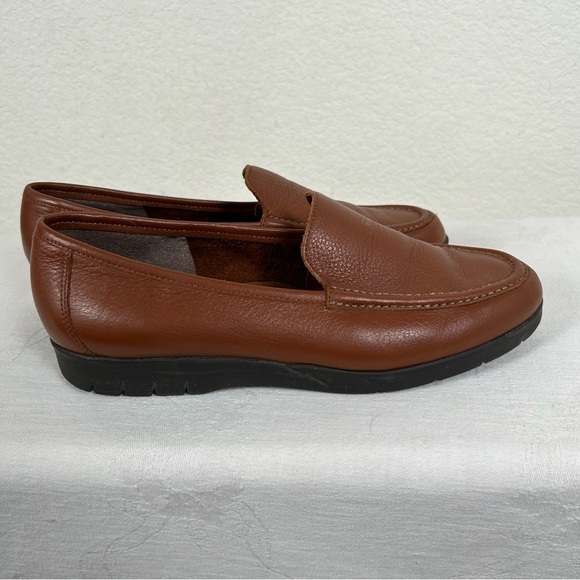 Easy Spirit Women’s Sz 7B leather brown loafers Preppy Academia casual shoes - Picture 7 of 9